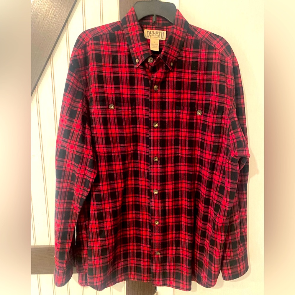 Duluth Trading Co Red/Black Plaid Button Down Flannel Shirt Men's Size L‎